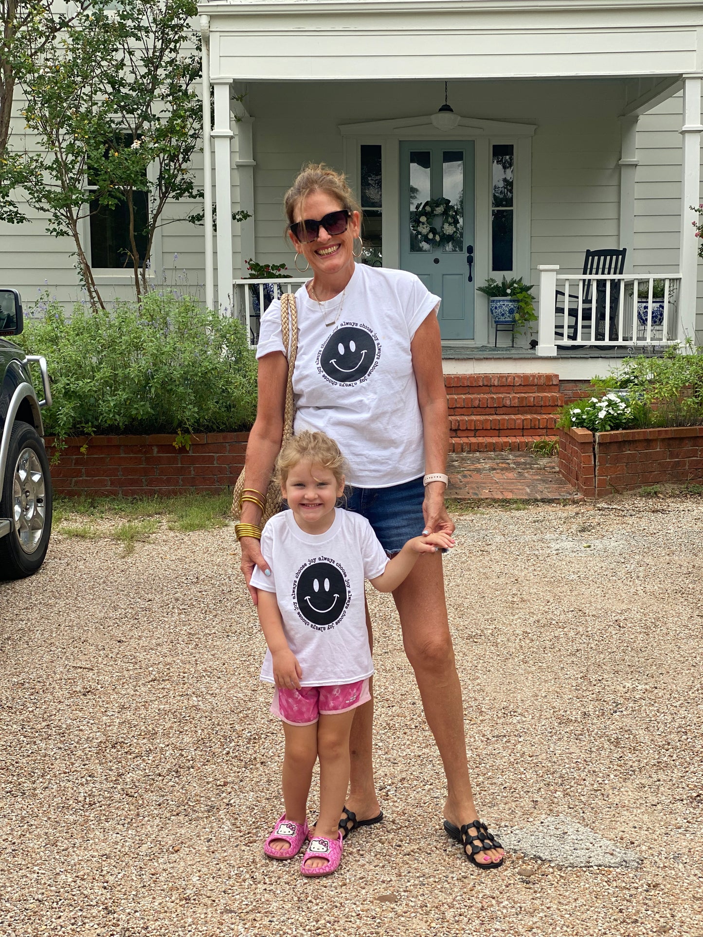 Always choose joy smiley face tee